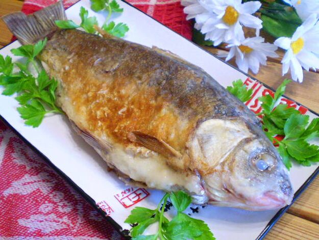 El pescado poco cocido es una causa de infección parasitaria